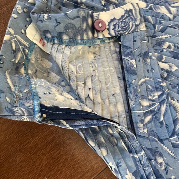 Vintage floral pleated skirt - Picture 5 of 6